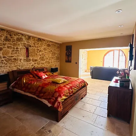 Manoir Saint-vincent Bed and breakfast
