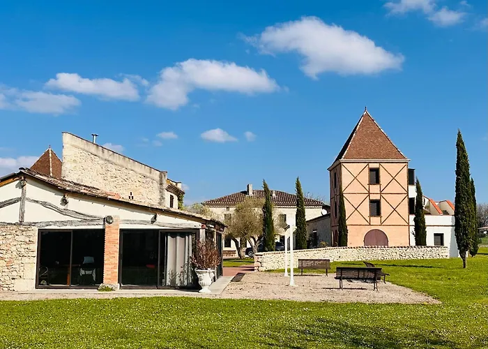 Manoir Saint-vincent Couette-café Cahuzac-sur-Vère