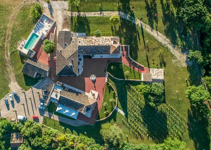 Couette-café Manoir Saint-vincent 3*