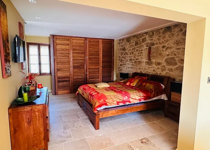 Couette-café Manoir Saint-vincent 3*